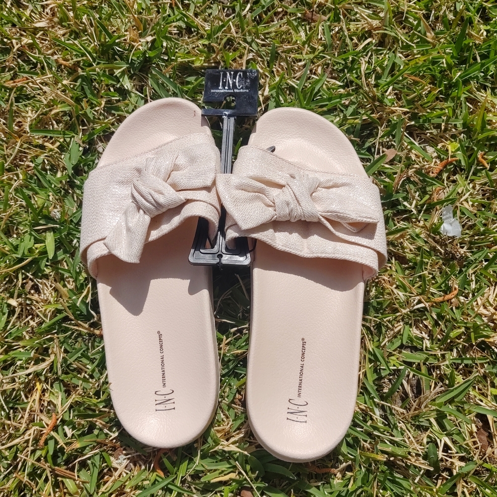 INC Pink knotted Slippers